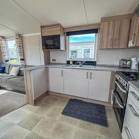 לאות' 6 Berth Caravan With Decking At Sunnydale Holiday Park Ref 35243Kg מראה חיצוני תמונה