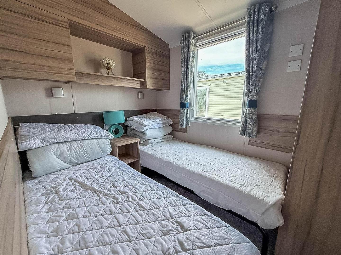 לאות' 6 Berth Caravan With Decking At Sunnydale Holiday Park Ref 35243Kg מראה חיצוני תמונה