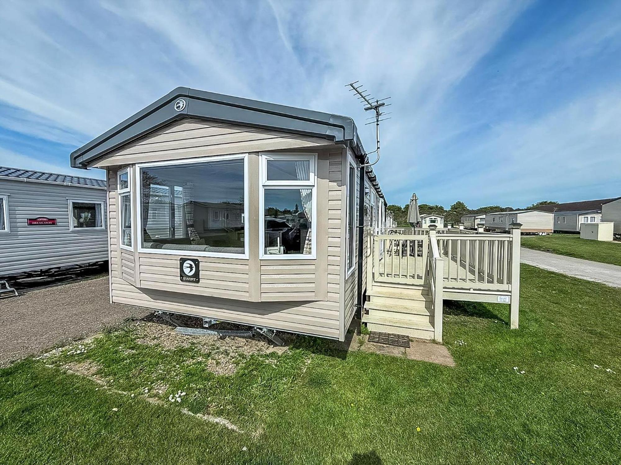 לאות' 6 Berth Caravan With Decking At Sunnydale Holiday Park Ref 35243Kg מראה חיצוני תמונה